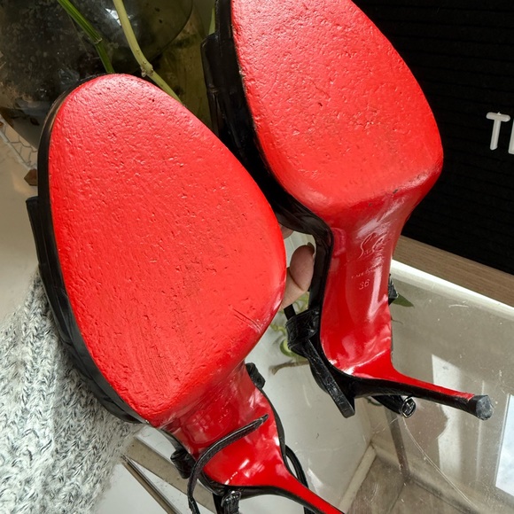 Christian Louboutin Black Croc-Embossed Heels - Picture 4 of 8